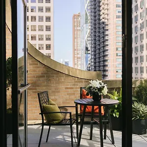 4* Ξενοδοχείο The Manhattan Club